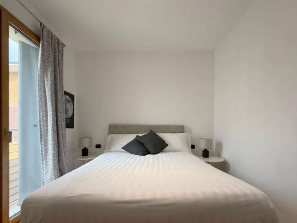 Apartment Homeby, Casa Cristina Milan